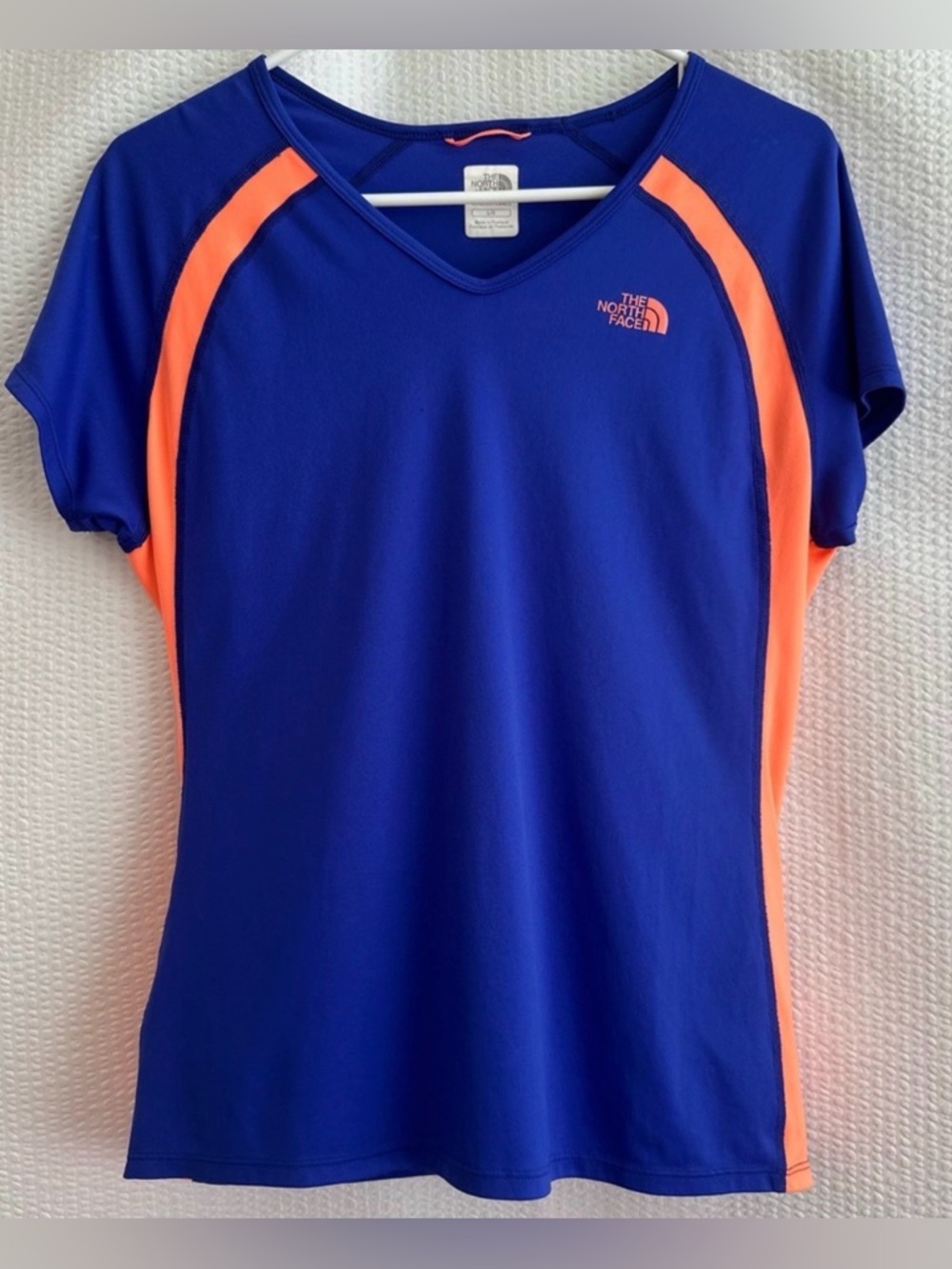 The North Face Women’s Blue Orange Short Sleeve Top Size: Large
